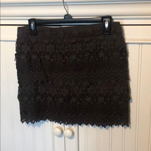 American eagle lace detail skirt size 6